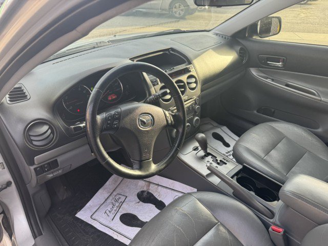 Used 2005 MAZDA MAZDA6 s Sport w/ Bose Audio & Moonroof Pkg FWD image 10