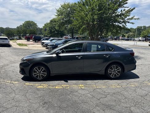 Certified 2024 Kia Forte GT-Line FWD image 9