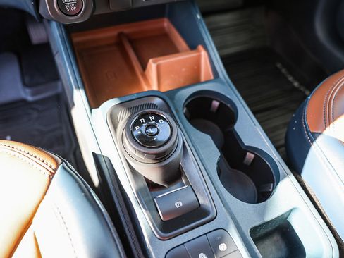 Used 2022 Ford Maverick Lariat w/ Lariat Luxury Package image 14