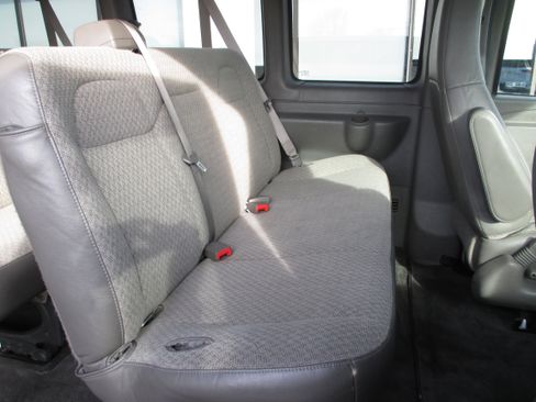 Used 2017 Chevrolet Express 2500 LS image 12