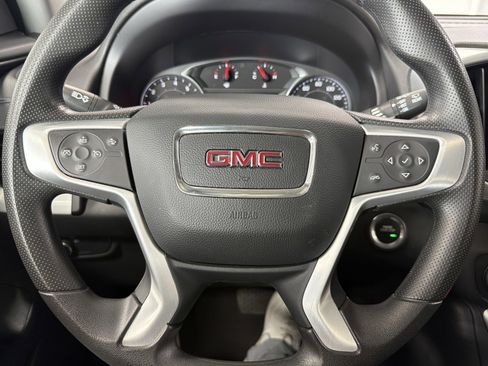 Used 2024 GMC Terrain SLE image 24