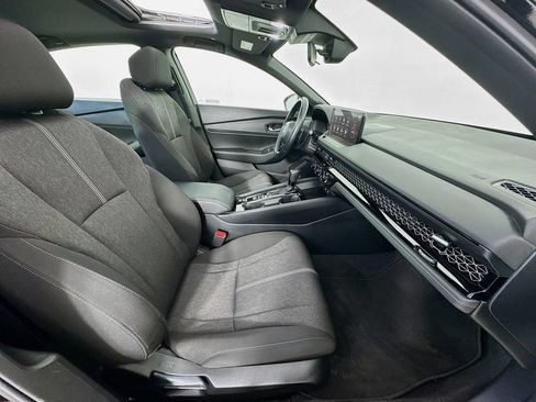 Used 2023 Honda Accord Sport image 35
