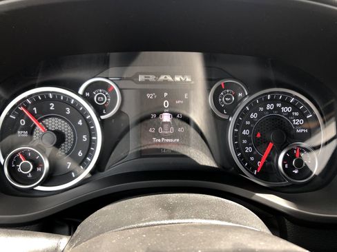 New 2026 RAM 1500 4x4 Crew Cab image 16