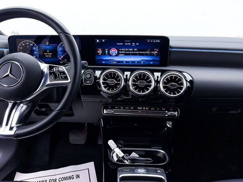 Used 2024 Mercedes-Benz CLA 250 4MATIC image 6