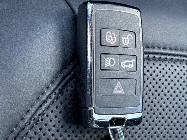 Used 2025 Land Rover Defender 110 S AWD/4WD image 39