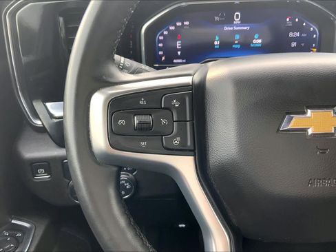 Used 2025 Chevrolet Silverado 1500 LT RWD image 23