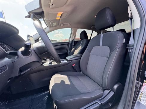 Used 2025 Nissan Sentra SV image 14