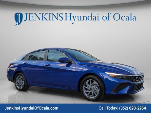 New 2026 Hyundai Elantra Blue image 2