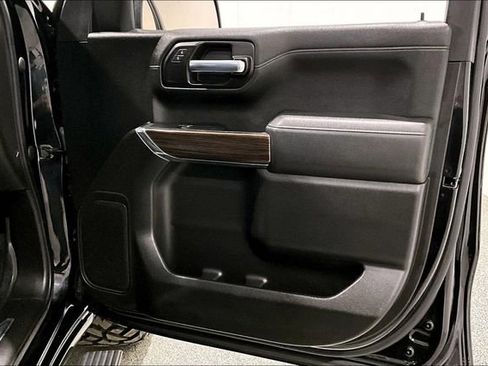 Used 2021 Chevrolet Silverado 1500 RST image 30