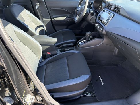 Used 2023 Nissan Versa SV image 22