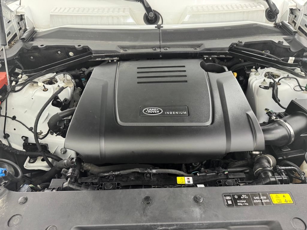 Used 2023 Land Rover Defender 110 AWD/4WD image 29