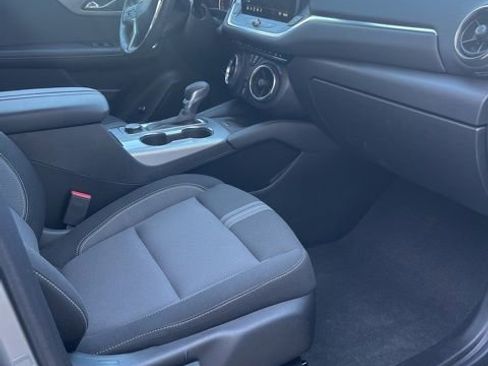 Used 2024 Chevrolet Blazer LT w/ Convenience Package FWD image 11