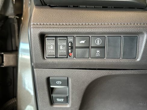Used 2022 Honda Odyssey EX-L image 18