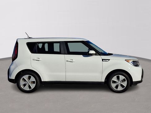 Used 2016 Kia Soul image 7