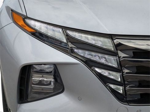 Used 2022 Hyundai Tucson Limited image 10