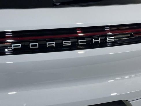 New 2026 Porsche Cayenne S image 11