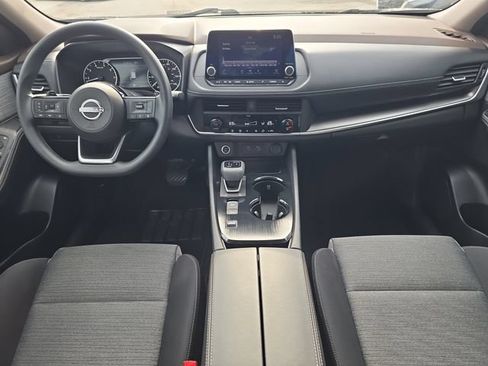 Certified 2023 Nissan Rogue SV FWD image 12