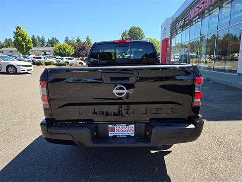 New 2025 Nissan Frontier SV image 7