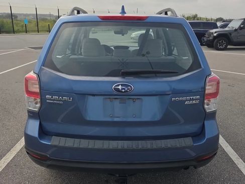 Used 2017 Subaru Forester 2.5i w/ Alloy Wheel Package AWD/4WD image 2