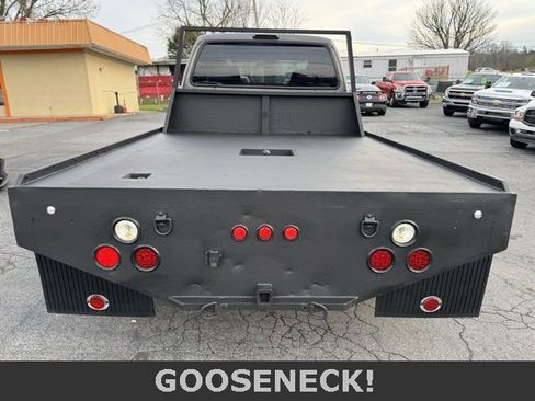 Used 2004 Ford F350 XLT image 3