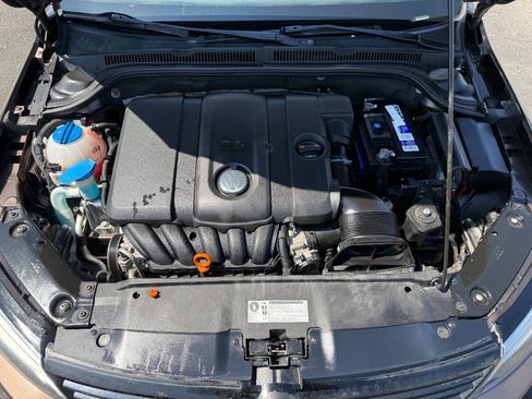 Used 2011 Volkswagen Jetta SE image 34