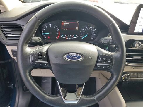 Used 2020 Ford Escape SEL image 23