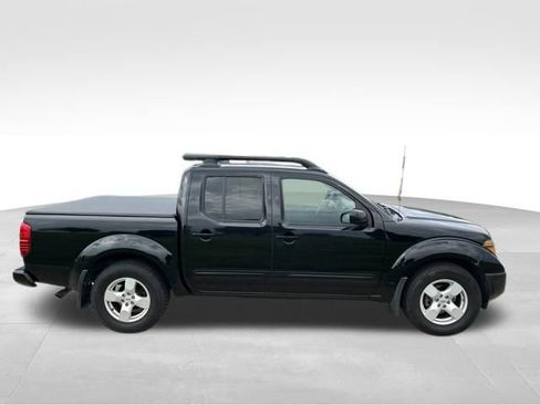 Used 2007 Nissan Frontier LE w/ Rockford Fosgate Pkg RWD image 2