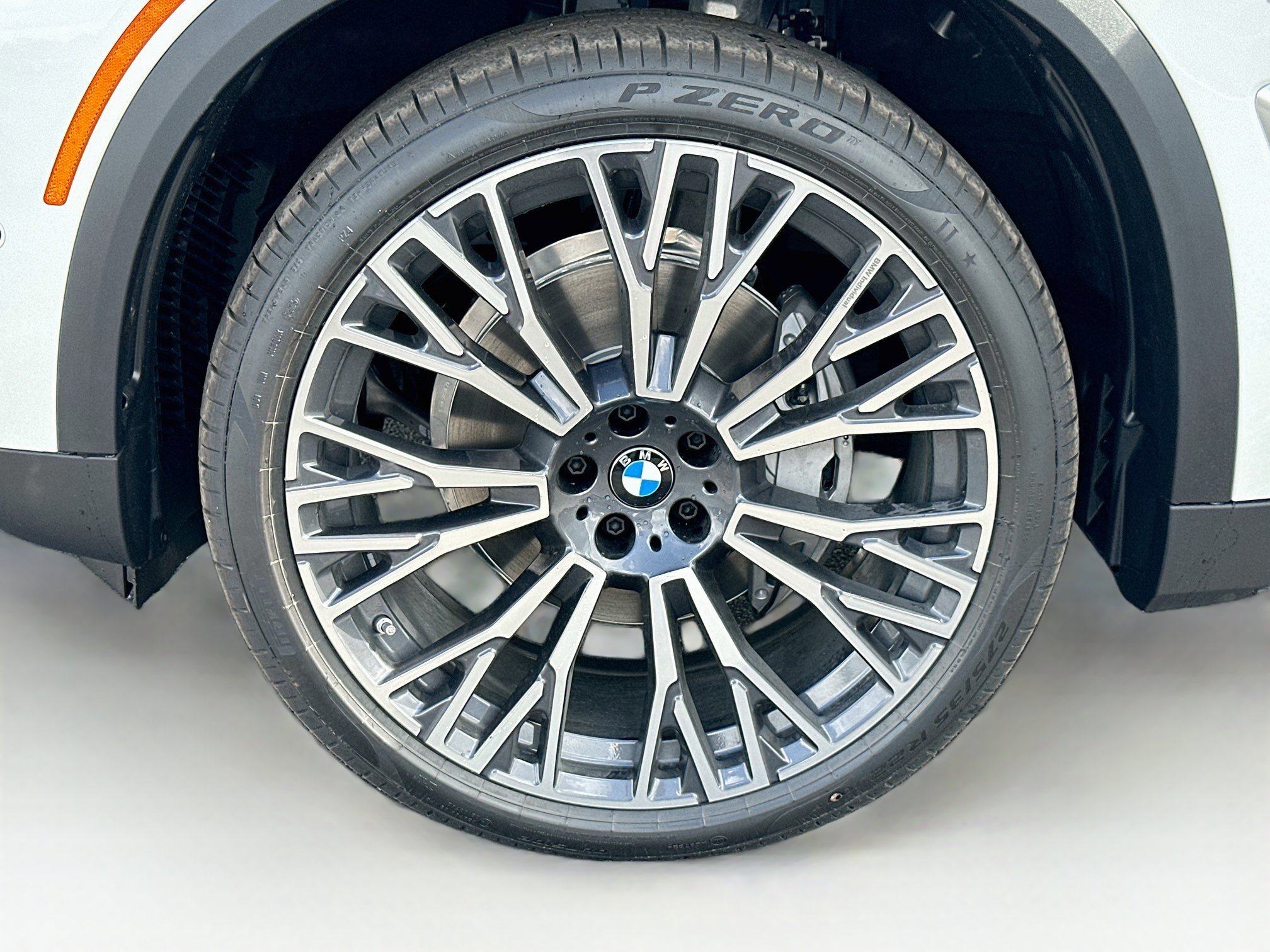 Certified 2026 BMW X5 sDrive40i w/ Premium Package RWD image 24