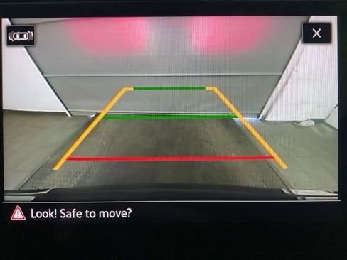 Used 2022 Volkswagen Atlas Cross Sport SEL R-Line image 16