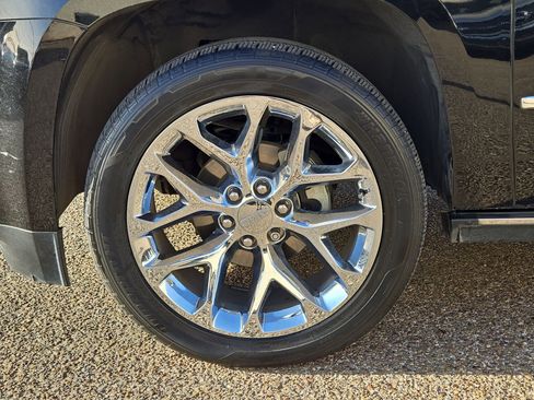 Used 2018 GMC Yukon Denali w/ Denali Ultimate Package image 11