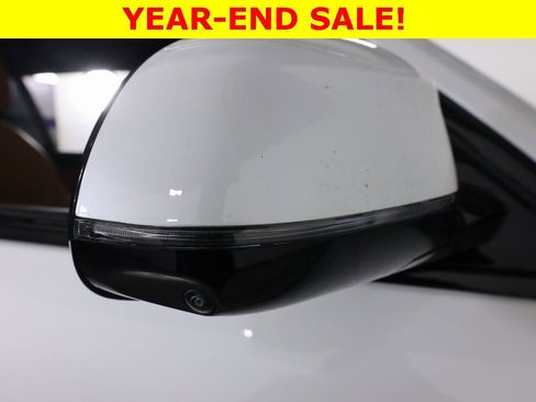 Used 2023 BMW X7 xDrive40i w/ Executive Package image 56