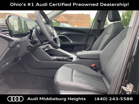 Certified 2025 Audi Q5 Premium w/ Convenience Package AWD/4WD image 11