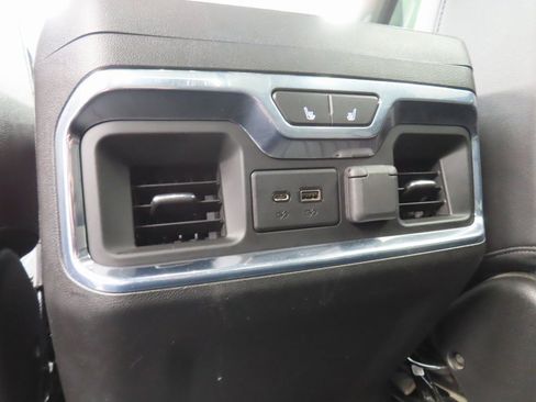 Used 2020 Chevrolet Silverado 2500 LTZ w/ LTZ Plus Package image 11