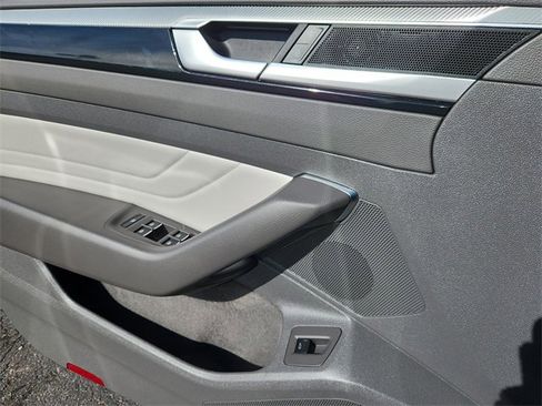 Used 2022 Volkswagen Arteon SEL image 6