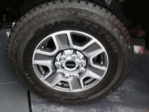 Used 2024 Ford F350 Lariat w/ Lariat Ultimate Package image 33