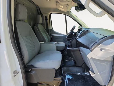 Used 2018 Ford Transit 250 148 Low Roof RWD image 15