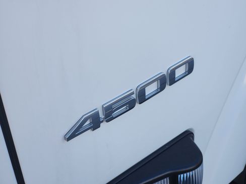 New 2024 Chevrolet Low Cab Forward image 8