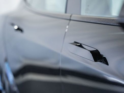 Used 2022 Tesla Model S Plaid image 16