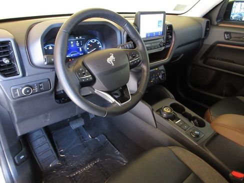 Certified 2023 Ford Bronco Sport Outer Banks w/ Tech Package image 13