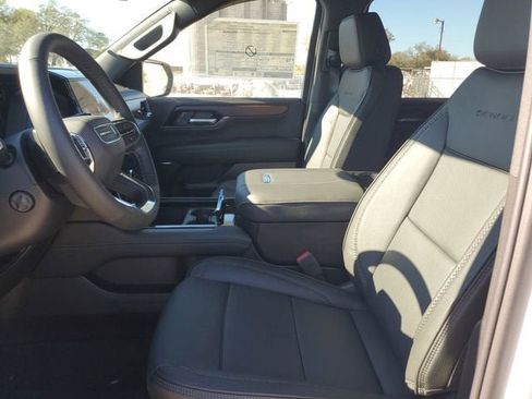 New 2026 GMC Yukon XL Denali image 19