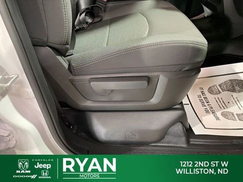 New 2026 RAM 5500 Tradesman w/ Chrome Appearance Group AWD/4WD image 34