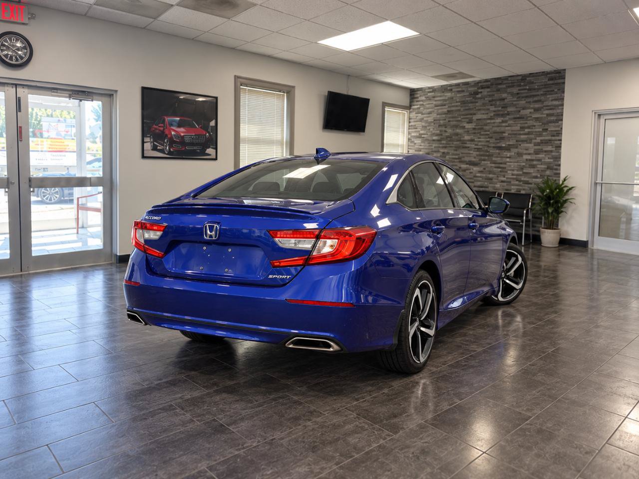 Used 2021 Honda Accord Sport image 4