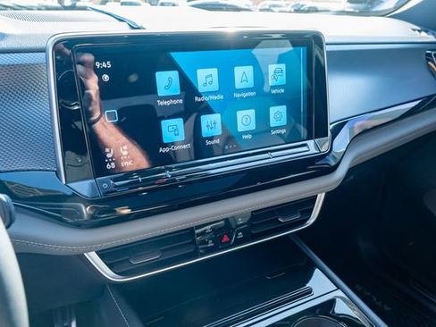 Certified 2024 Volkswagen Atlas Cross Sport SEL R-Line image 22