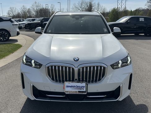 Certified 2025 BMW X5 xDrive40i w/ Climate Comfort Package AWD/4WD image 3
