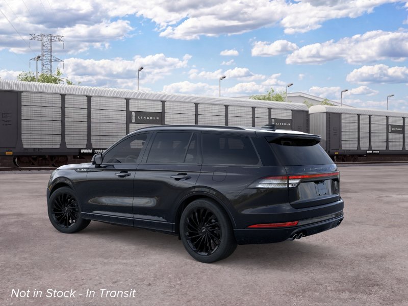 New 2026 Lincoln Aviator Reserve w/ Jet Appearance Package RWD image 4