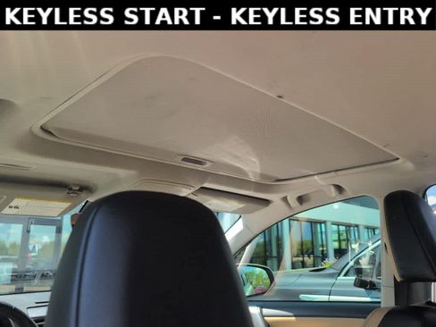 Used 2017 Toyota RAV4 Limited w/ Carpet Mat Package AWD/4WD image 8