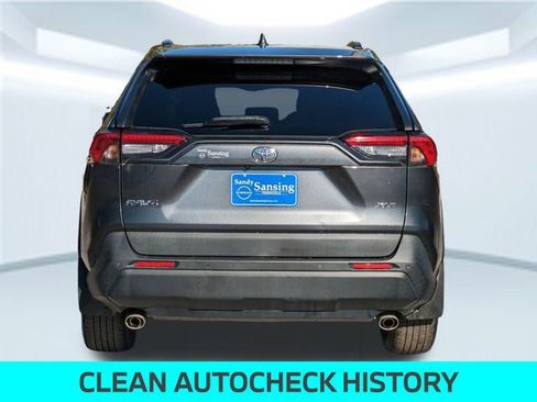 Used 2019 Toyota RAV4 XLE Premium image 5