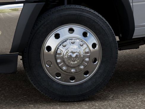 New 2026 RAM 5500 Tradesman AWD/4WD image 9