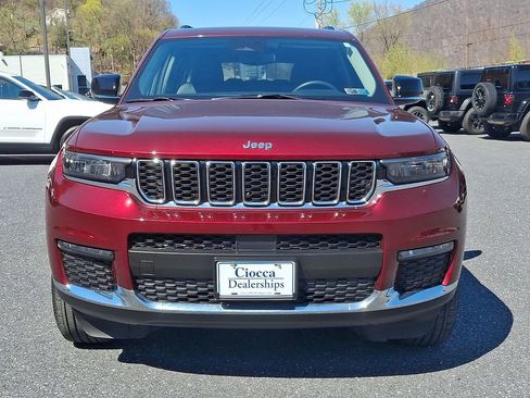Used 2023 Jeep Grand Cherokee L Limited AWD/4WD image 5