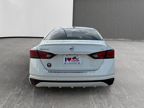 Used 2022 Nissan Altima 2.5 SV FWD image 4